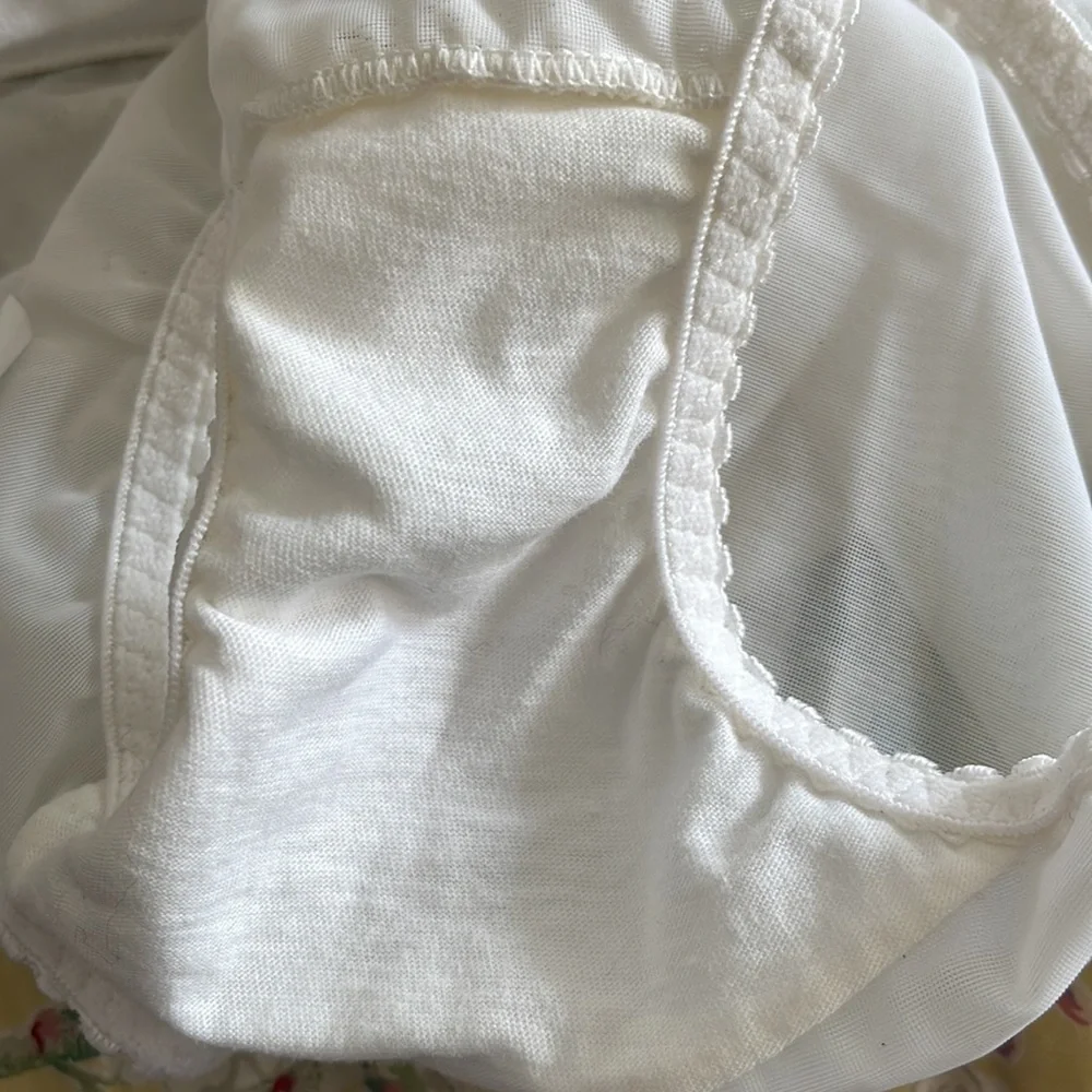 NWOT Vintage Women’s White Lace Hook Eye Corset Shapewear Panty - Picture 7 of 7